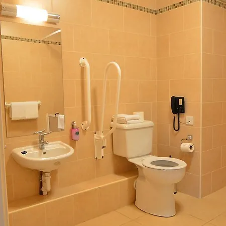 Cooneys Hotel 3*