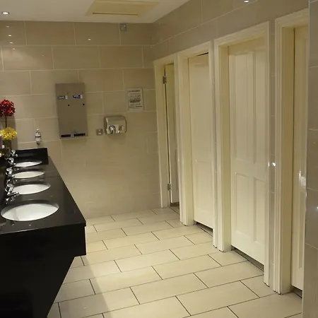 Hotel Cooneys 3*