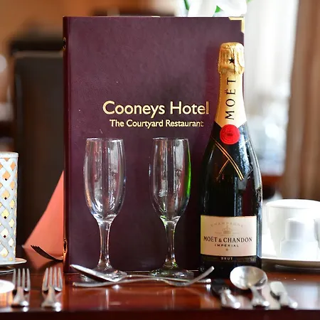 Cooneys Hotel