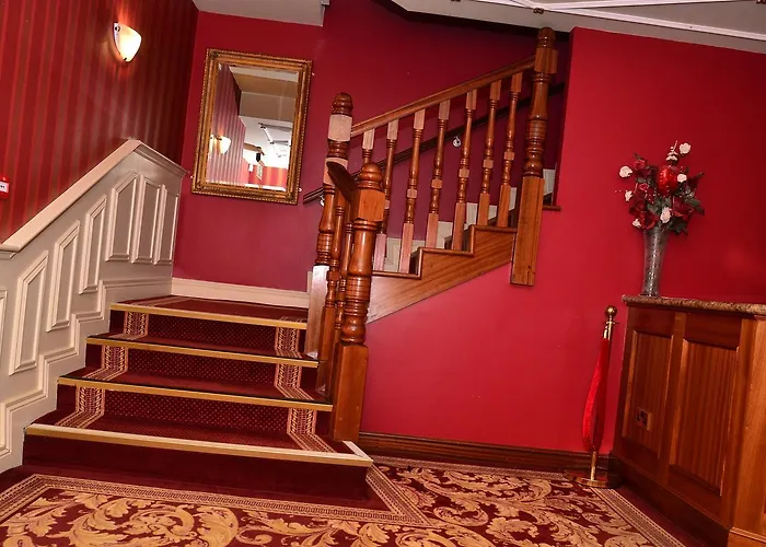 Cooneys Hotel